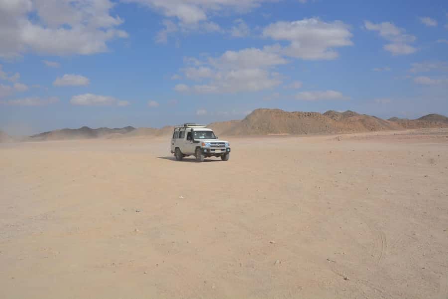 Hurghada: Jeep Safari with Camel Ride, Dinner and Show - What the $36 Hurghada safari really gives you