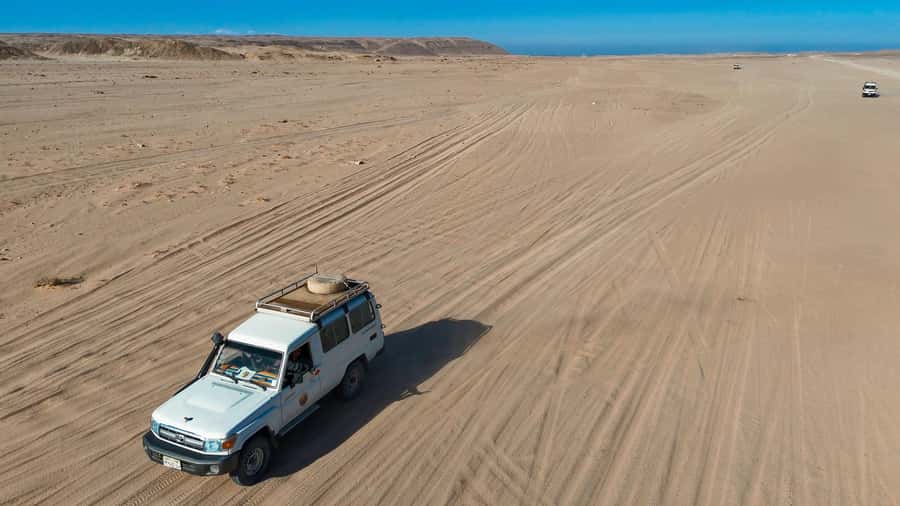 Hurghada: Jeep Safari with Camel Ride, Dinner and Show - Camel riding without making it the whole day