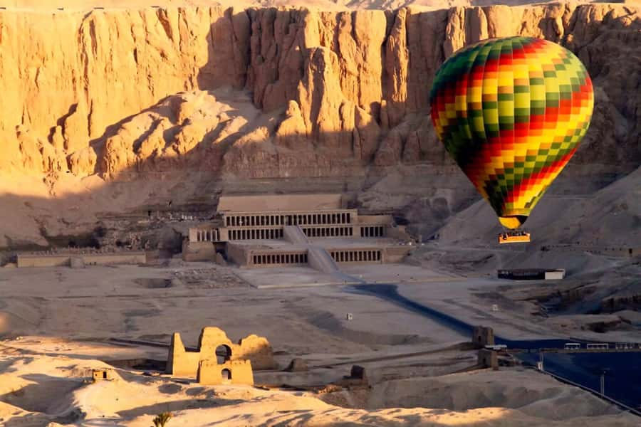 Hurghada: Luxor Highlights All-Inclusive Tour & Balloon Ride - Three tombs in the Valley of the Kings