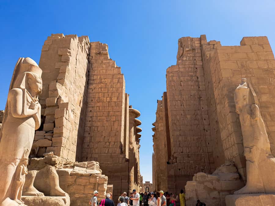Hurghada: Luxor Highlights All-Inclusive Tour & Balloon Ride - Heat, timing, and who should book