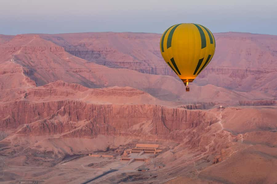 Hurghada: Luxor Hot Air Balloon Ride and Day Tour With Meals - Karnak Temple and the East Bank finale