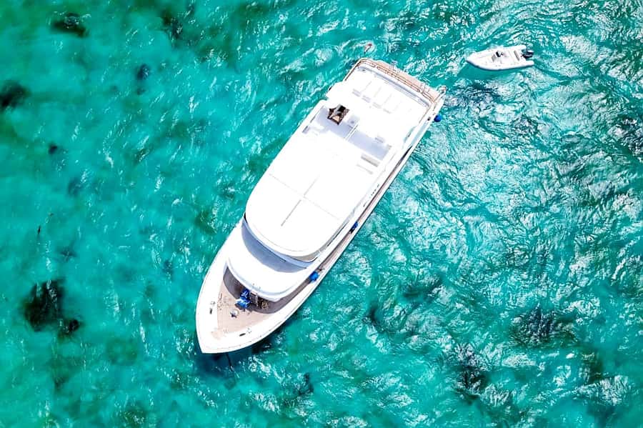 Hurghada: Luxury Orange Bay w/Snorkeling, Massage and Diving - The morning van ride and yacht departure