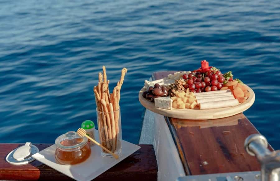 Hurghada: Luxury Yacht Trip with Personal Crew and Chef - The Crew Makes the Difference