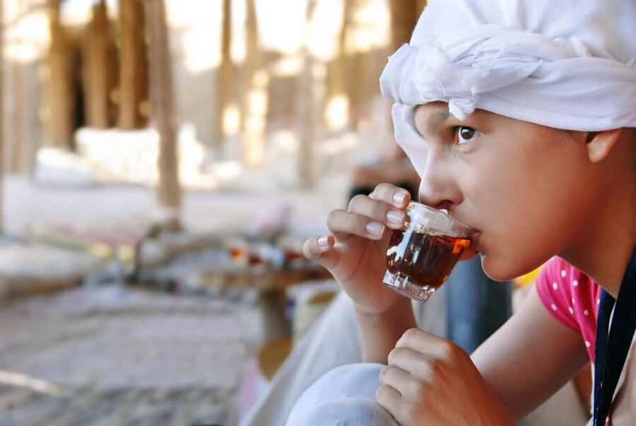 Hurghada: Mega Jeep safari, ATV & Bedouin vibe, and Dinner - Tea, Bedouin-style dinner, and the evening show