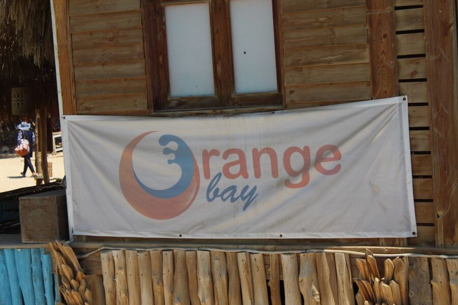 Hurghada: Orange Bay Snorkeling with Lunch & Optional Diving - Choosing the right boat