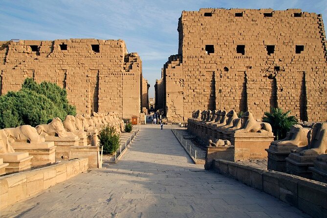 Hurghada: Over Day Tour to Luxor & Balloon Ride & Felucca - A very early balloon launch over Luxor