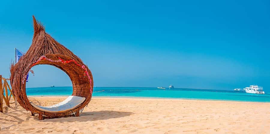 Hurghada: Paradise Island Yacht Cruise, Lunch & Snorkeling - Snorkeling the Red Sea Reefs