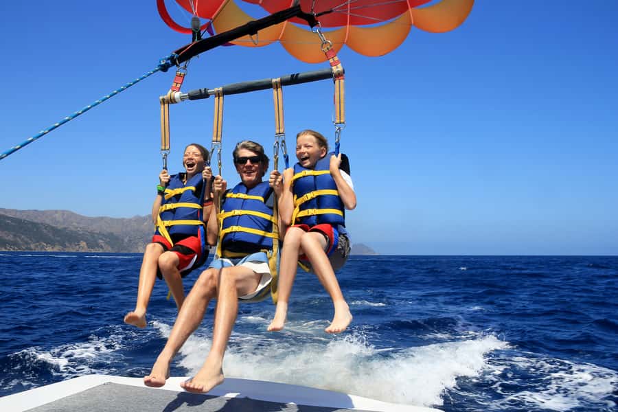 Hurghada: Parasailing Adventure on the Red Sea - Photos, phones, and extra costs