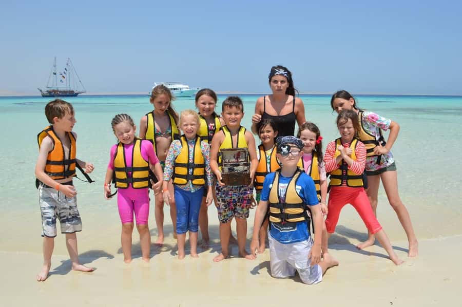 Hurghada: Pirates Sailing Boat to Orange Bay with Transfers - Sailing out to the Red Sea reef