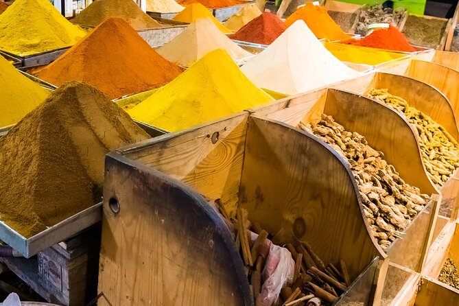 Hurghada Private city Tour - Fish, fruit, and the everyday market