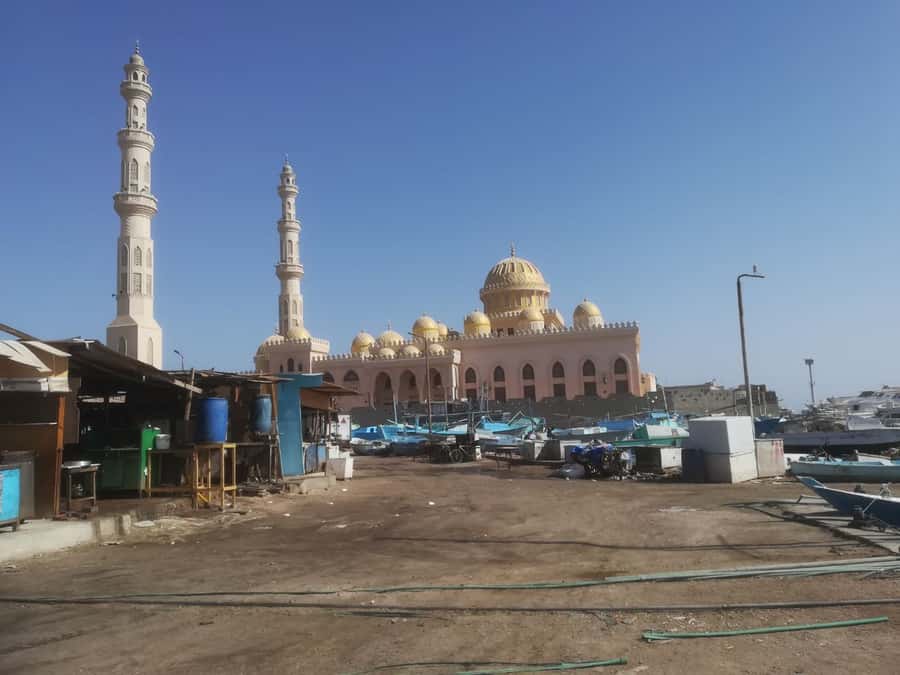 Hurghada: Private Guide City Tour & Shopping Stop - Old Hurghada and the city’s original character