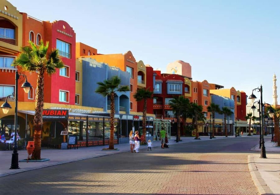 Hurghada: Private or Shared City Tour with Guide & Shopping - The fishing village, fish stalls, and local markets
