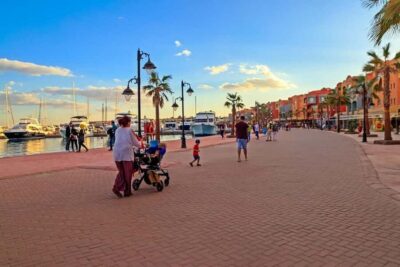 Private or Shared City Tour with Guide & Shopping