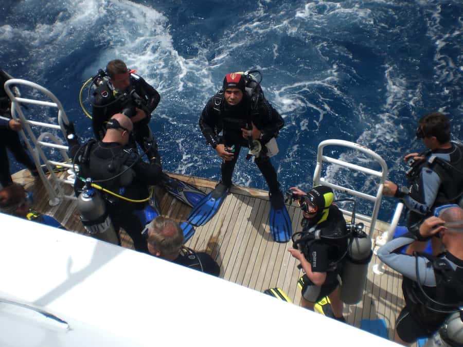 Hurghada, Professionals Diving in Open Water Tour with Lunch - The second session at a new site