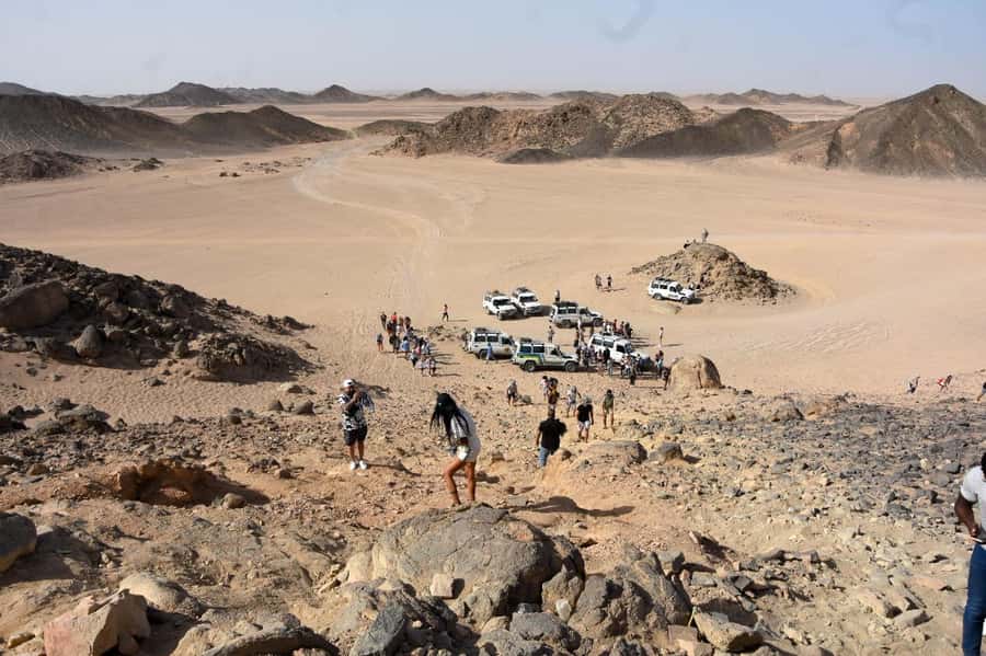 Hurghada: Quad Bike, Buggy, Jeep Safari, Camel Ride & Dinner - The 45-minute quad ride through the desert