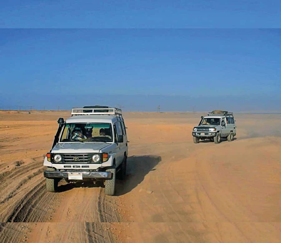 Hurghada: Safari Jeep & Camel Ride with BBQ Dinner & Show - What to wear and what to pack