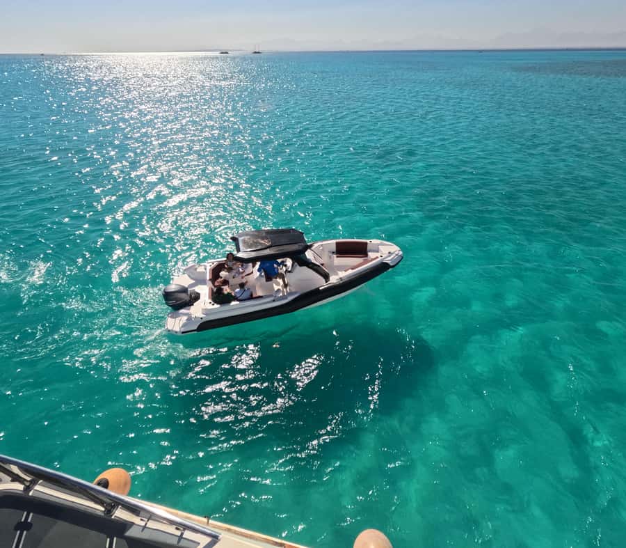Hurghada: Turtle Bay Speedboat Tour with Snorkeling - Why Turtle Bay works best by private speedboat