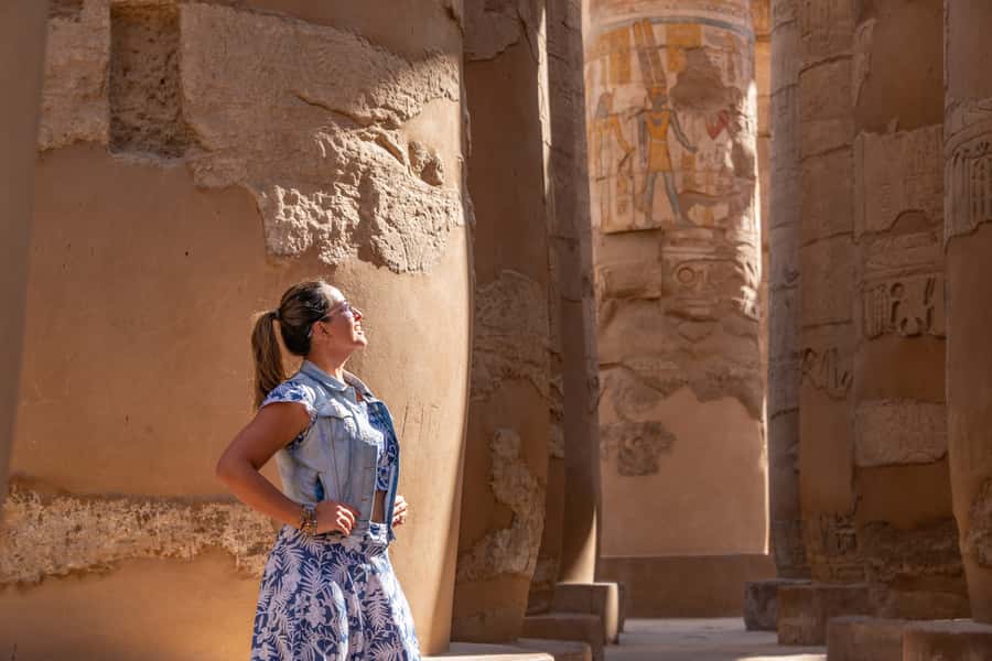 Hurghada: Valley of Kings Hatshepsut & Karnak Luxor Day Trip - Hatshepsut Temple, built into the cliffs