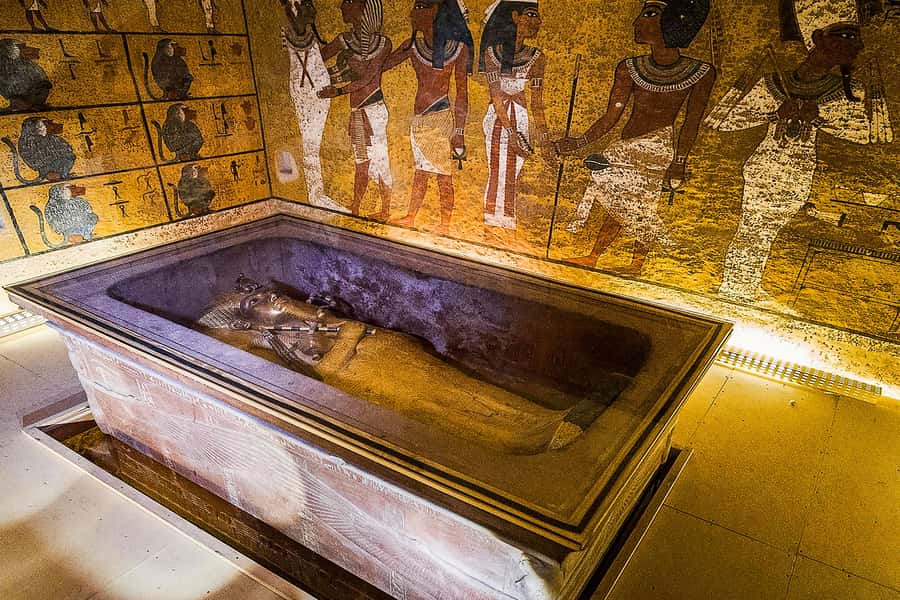 Hurghada: Valley of Kings Hatshepsut & Karnak Luxor Day Trip - Colossi of Memnon and a quick photo stop
