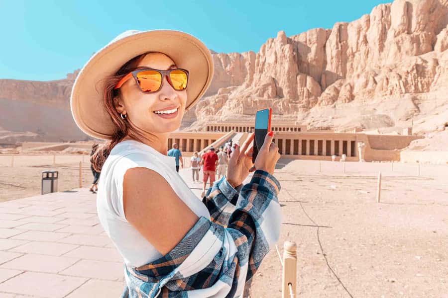 Hurghada: Valley of Kings Hatshepsut & Karnak Luxor Day Trip - The Valley of the Kings and three royal tombs