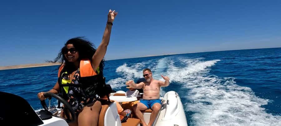 Hurghada: White Island Speedboat Tour, Snorkeling, & Lunch - Food, shade, and what is supplied