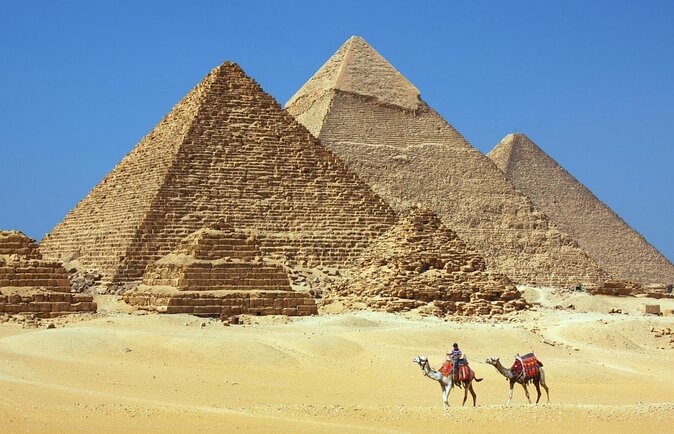 Incredible 7 Days Tour around Cairo, Luxor, and Hurghada - Giza’s pyramids and the Step Pyramid at Saqqara