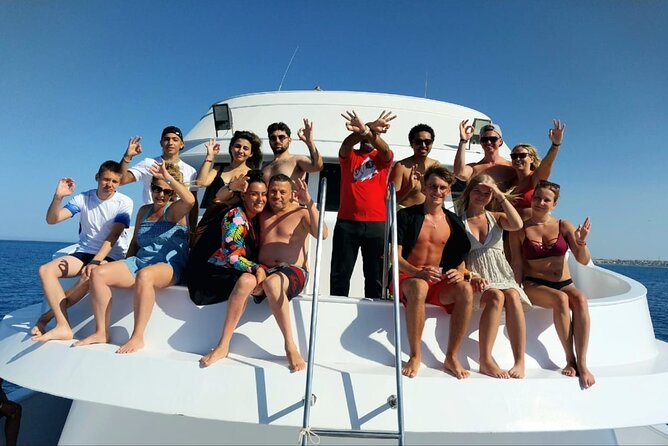 Intro Diving Beginner and Discover Red Sea Underwater - The 90-minute rest on the boat