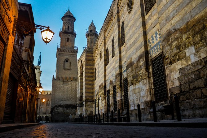 Islamic Cairo Walking Tour: Khan el Khalili, Al-Azhar Mosque - Walking comfort, family fit, and group size