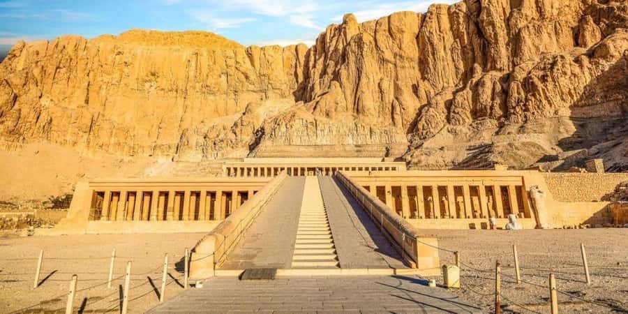 Luxor Day Trip from Hurghada Small Group & Tutankhamun Tomb - Valley of the Kings: the day’s main archaeological stop