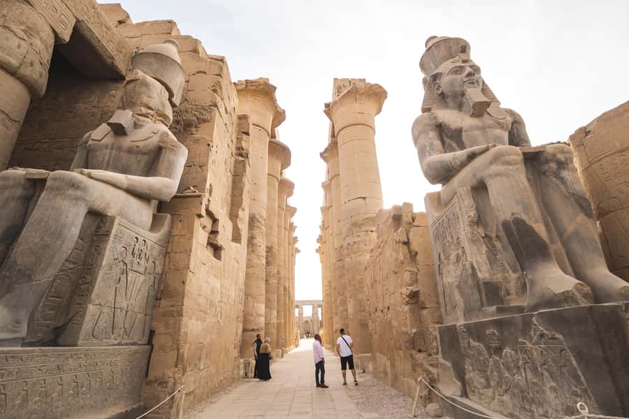 Luxor: East and/or West Banks Guided Tour with Lunch - Guide quality can make or break the day