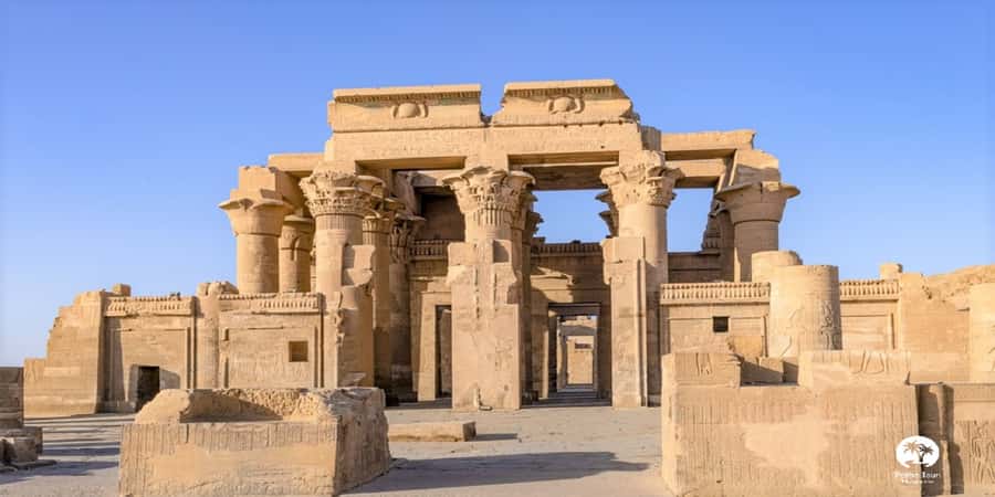 Luxor: Edfu and Kom Ombo Private All-Inclusive Guided Tour - Kom Ombo and the temple split between two gods
