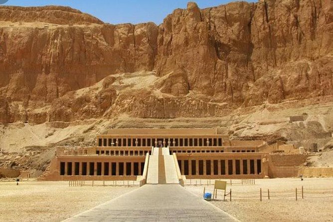 Luxor Full Day Sightseeing Tour by Bus from Hurghada - The guide can shape the whole day