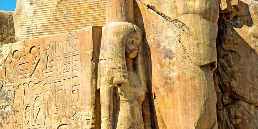 Luxor: Habu, Deir El Medina, Shared tour, Guide, and Lunch - Guides can shape the whole experience