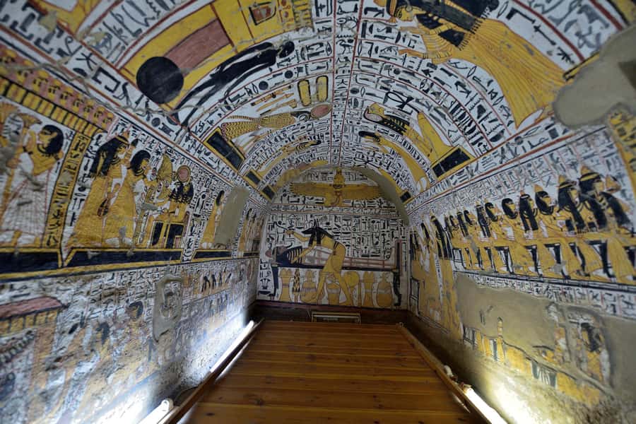Luxor: Hot Air Balloon & Private tour to West bank and Lunch - A private guide makes the difference