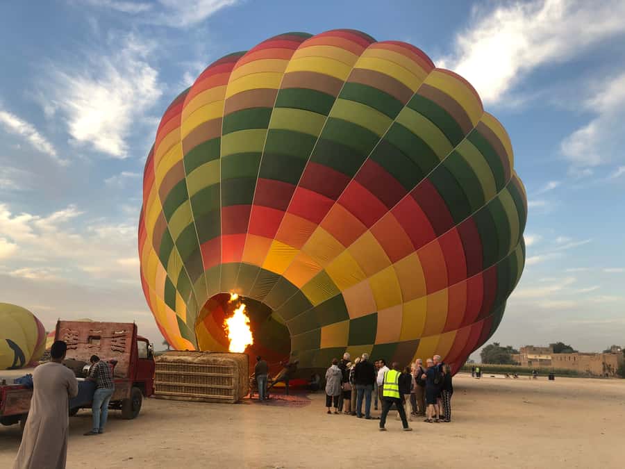 Luxor: Hot Air Balloon Ride Over Temple of Hatshepsut - What the $140 price really buys