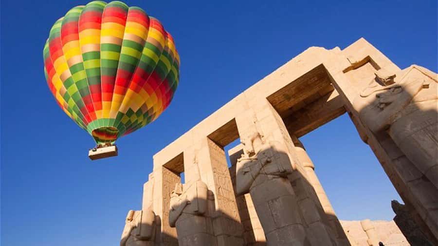 Luxor: Hot Air Balloon Ride over the Valley of the Kings - Watching the balloon rise before sunrise