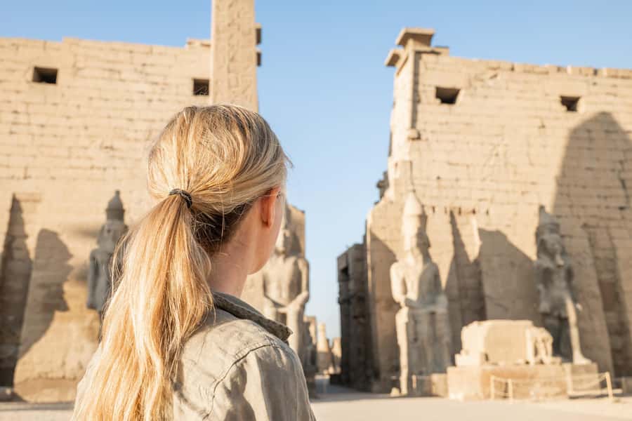 Luxor: Karnak Temple and Luxor Temple Tour with Lunch - Pickup, group size, and the four-hour schedule