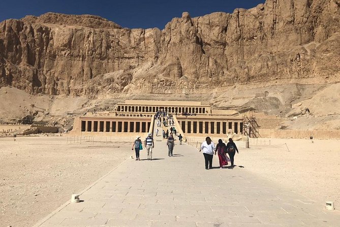 Luxor Private Full-Day Tour: Discover the East and West Banks of the Nile - Guide quality can shape the whole day