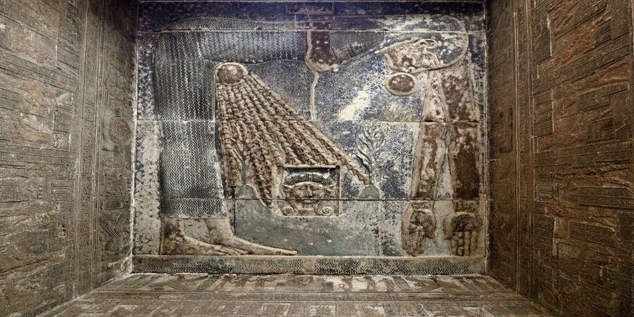 Luxor: Shared Half-Day tour of Dendera Temple with guide - What the guided explanation adds