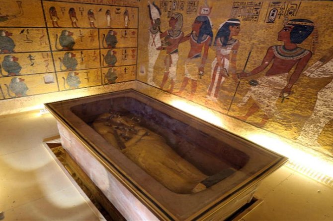 Luxor: Valley of Kings, Hatchepsut Temple ,Karnak & Luxor-DayTour - The guide can make or break the day
