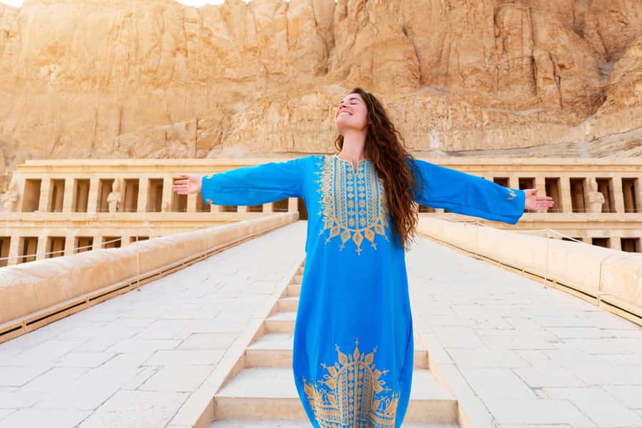 Luxor: West Bank Kings and Queens All-Inclusive Tour & Lunch - Valley of the Kings: choose your tombs wisely