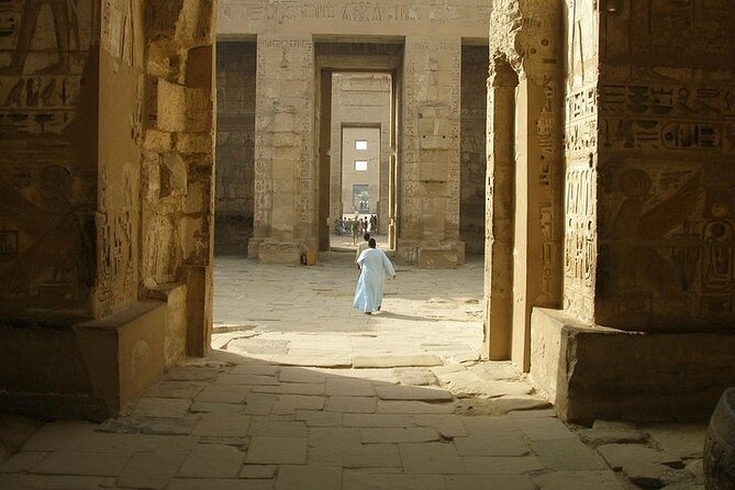Luxury Cruise from Aswan to Luxor 4 Days with Abu Simble Temple - Edfu Temple and the Nile sailing between stops