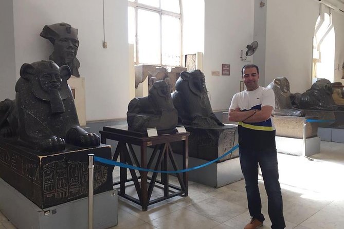 Luxury Full Day Egyptian Museum, Coptic Cairo and Islamic Mosque - The guide makes the difference