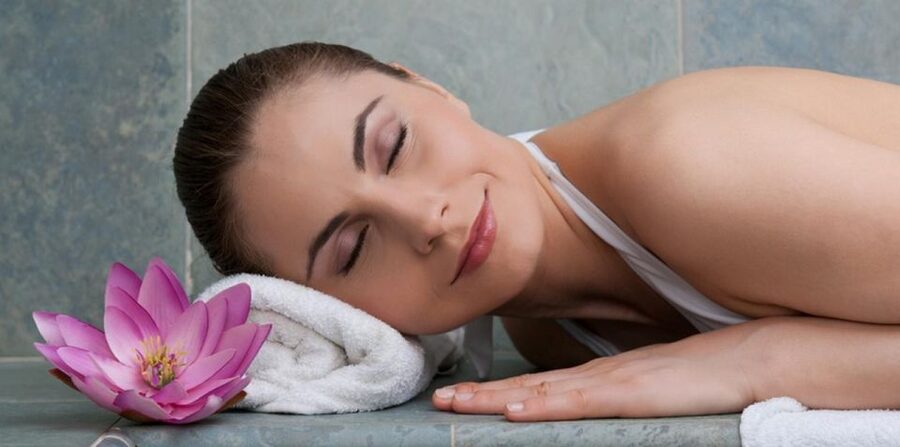Makadi Bay: Full-Body Massage with Private Room - Who should book this experience?
