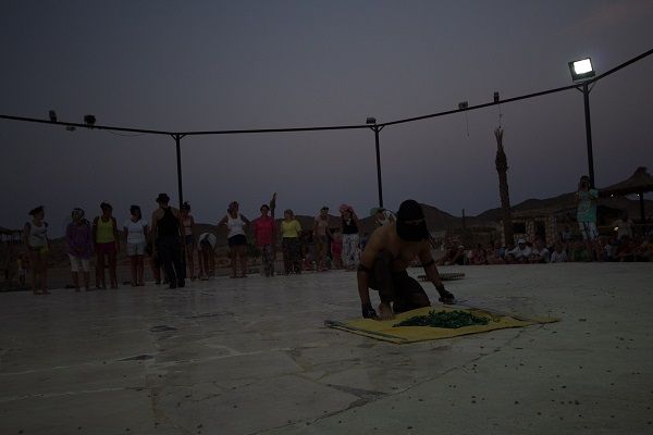 Makadi Bay: Jeep Safari Adventure with Bedouin guide - The camel ride is short but included