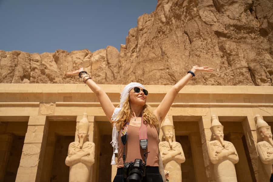 Makadi Bay: Luxor Highlights & King Tut Tomb Full-Day Tour - The long road from Makadi Bay to ancient Luxor