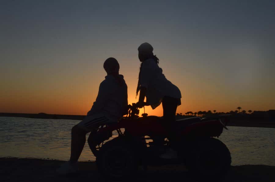 Makadi Bay: Sunrise Quad & Traditional Oriental Breakfast - Breakfast after the early ride