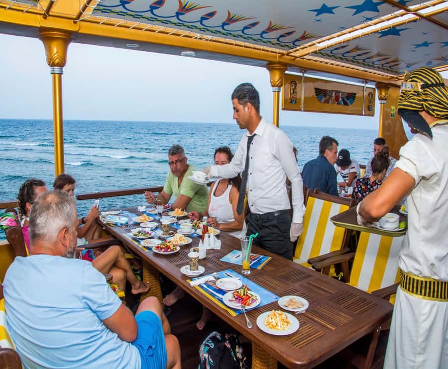 Marsa Alam: Nefertari Sunset/Morning Cruise & Snorkeling - The 45-minute snorkeling stop
