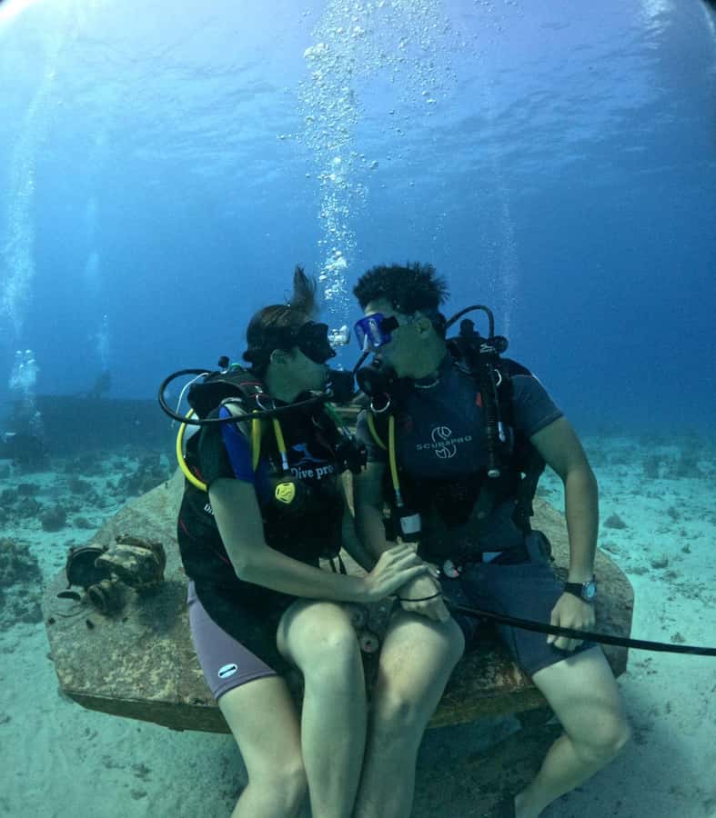 Museum Diving Experience in the Red Sea - Briefing, equipment, and guide support