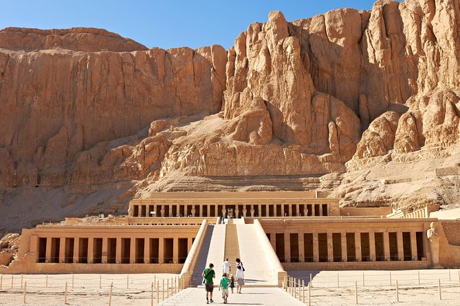 Nile Cruise 4 Days 3 Nights from Aswan to Luxor - What the $850 price really covers